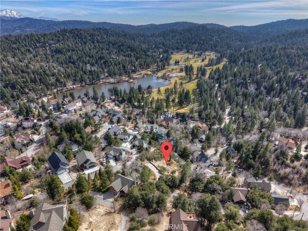 Lake Arrowhead, CA 92352,841 Madera LN