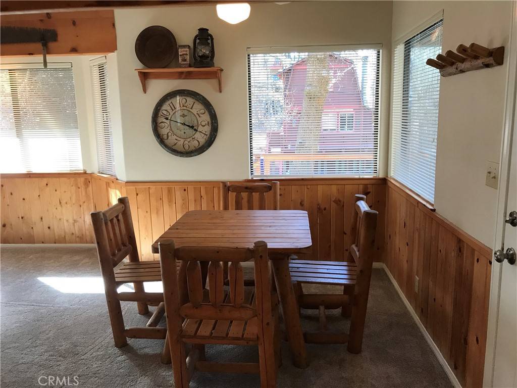 Running Springs, CA 92382,33032 Arrowbear DR