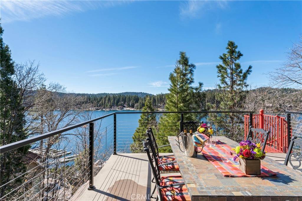 Lake Arrowhead, CA 92352,28019 North Shore RD