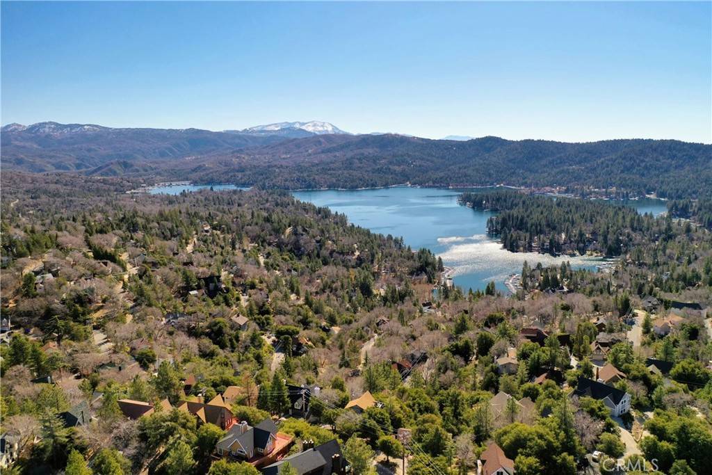 Lake Arrowhead, CA 92352,0 Alpen DR