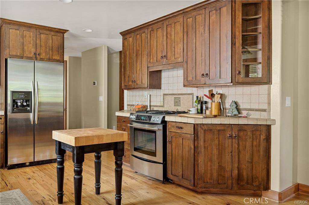 Lake Arrowhead, CA 92352,28637 Shenandoah DR