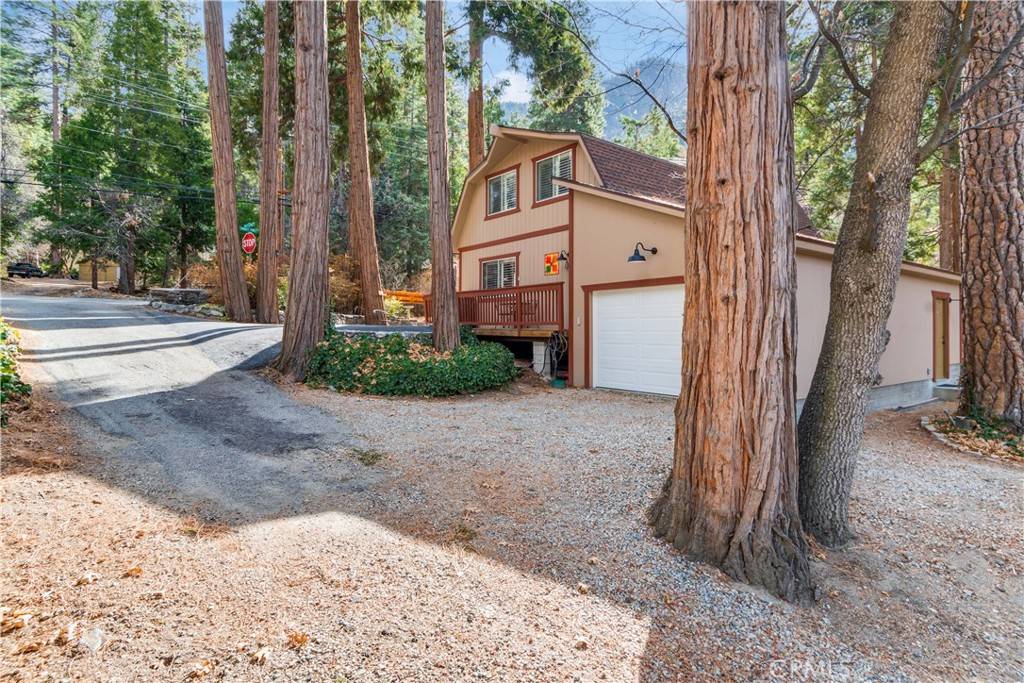 Forest Falls, CA 92339,40300 Valley Of The Falls DR