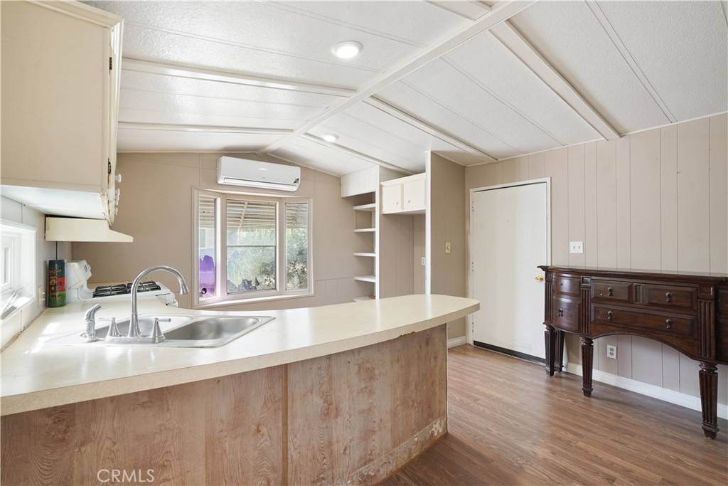 Rialto, CA 92376,2865 W Rialto AVE #44