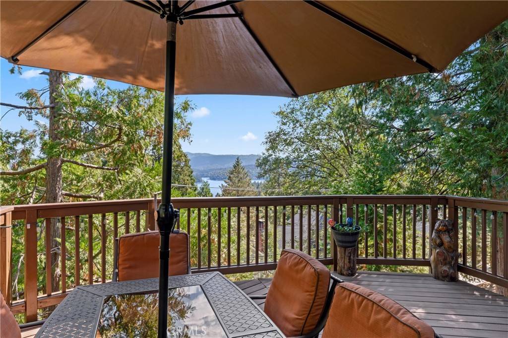 Lake Arrowhead, CA 92352,750 Zurich DR