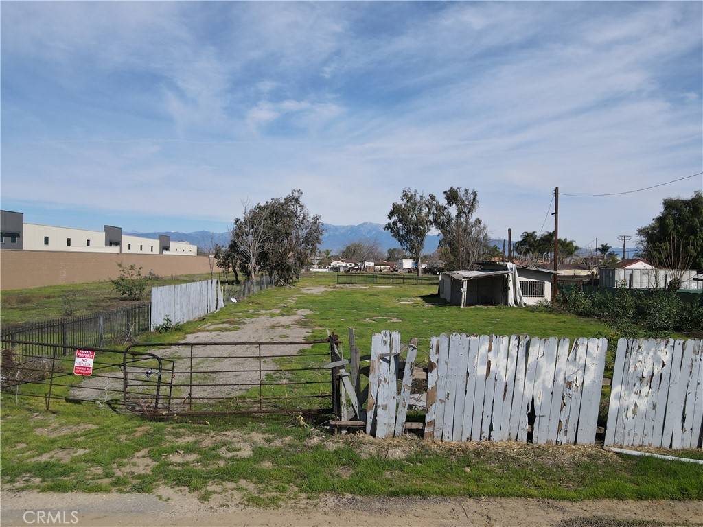 Eastvale, CA 92880,14533 Chandler ST