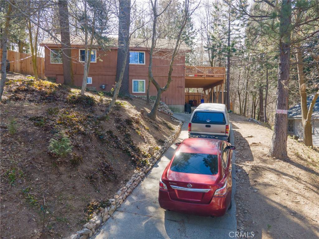 Crestline, CA 92325,22945 Redwood WAY