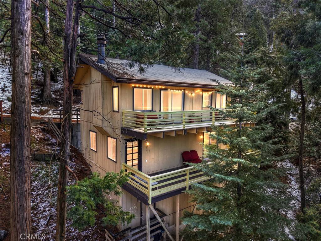 Crestline, CA 92325,1019 Jungfrau DR