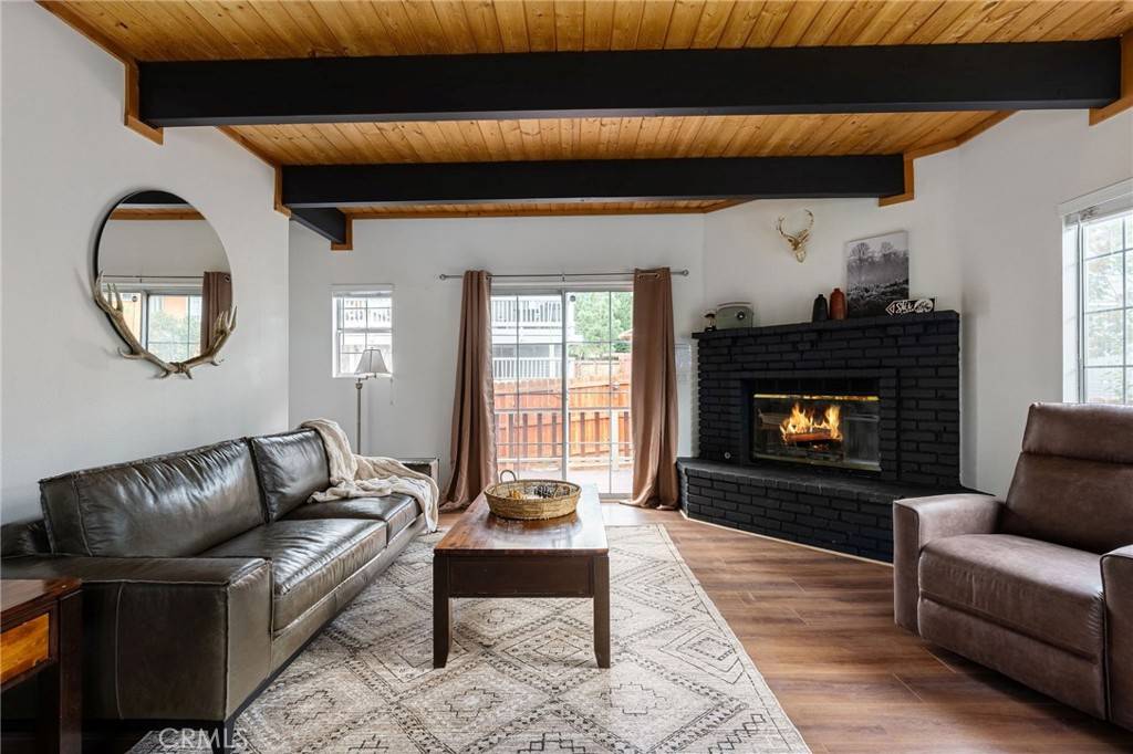 Big Bear Lake, CA 92315,42648 Sonoma DR