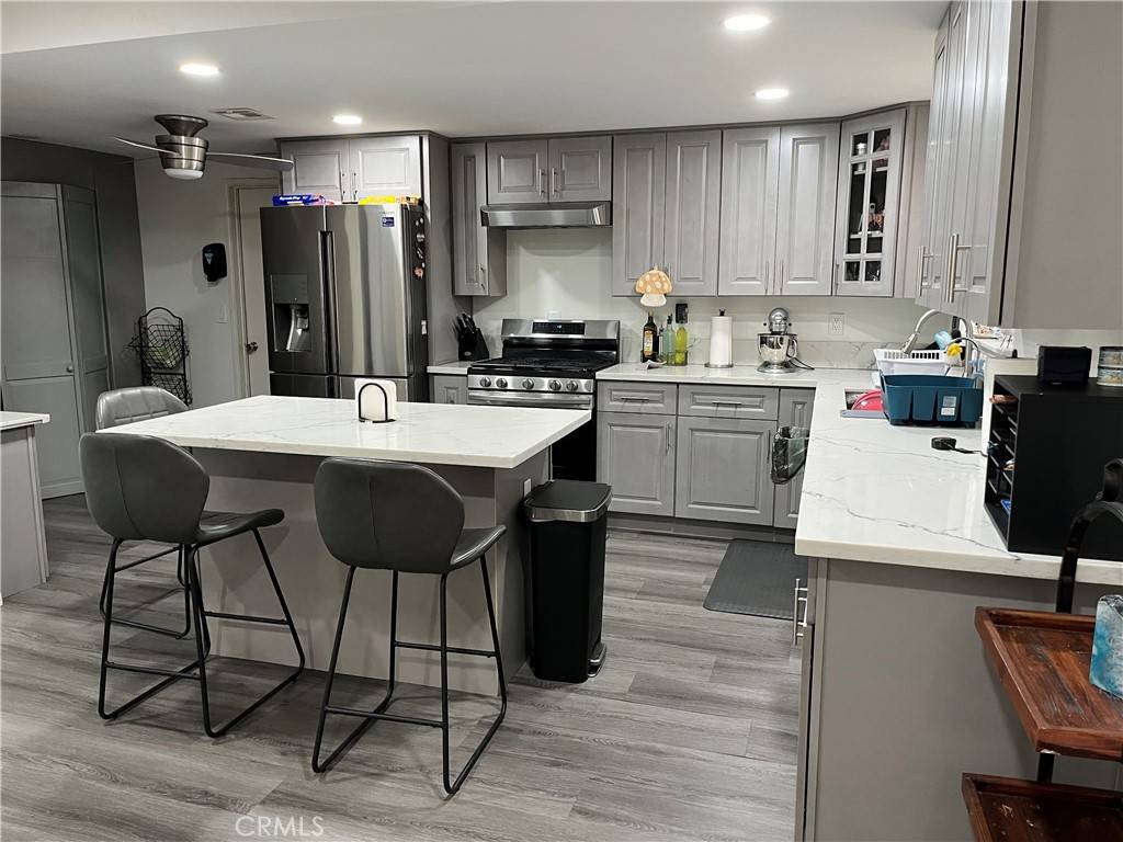 Highland, CA 92346,6060 Mirada CT