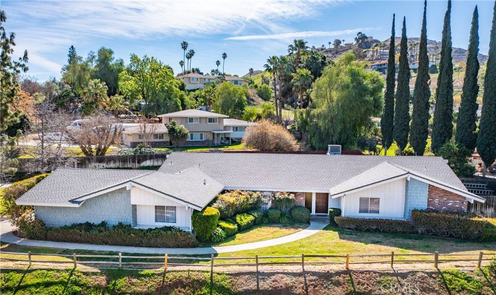 Grand Terrace, CA 92313,23187 Glendora DR