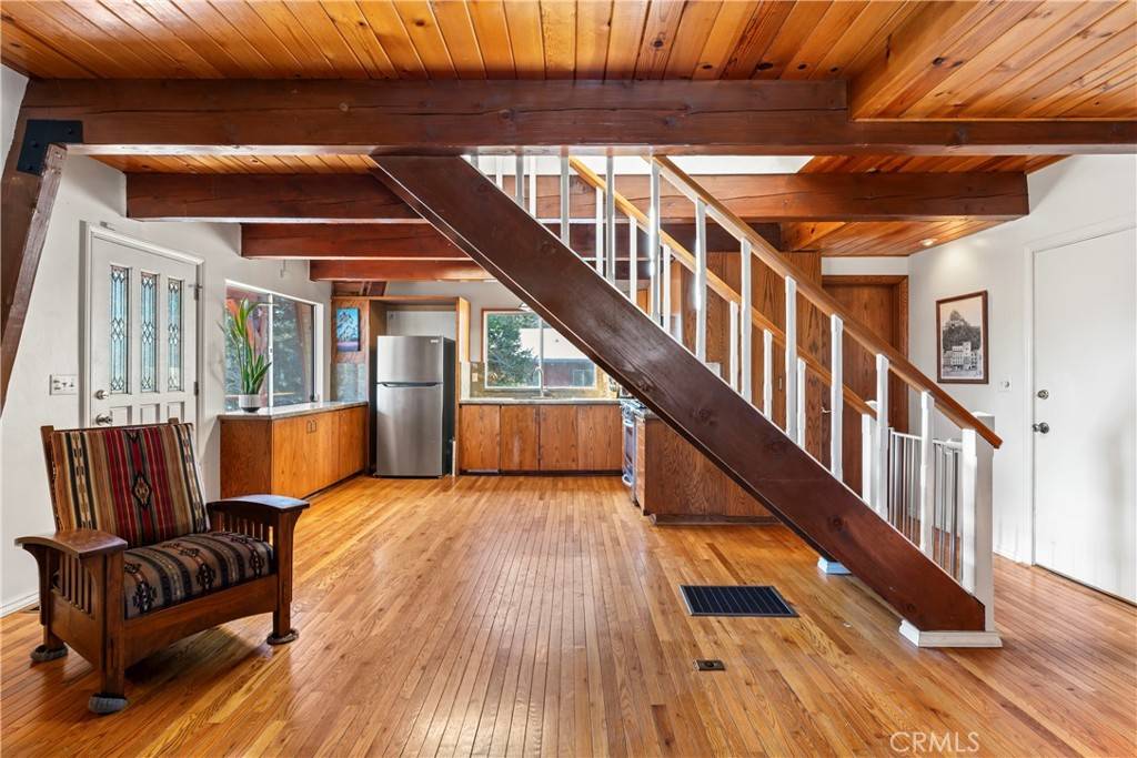 Twin Peaks, CA 92391,26509 Lake Forest DR