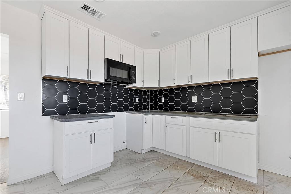 Barstow, CA 92311,34764 Birch RD