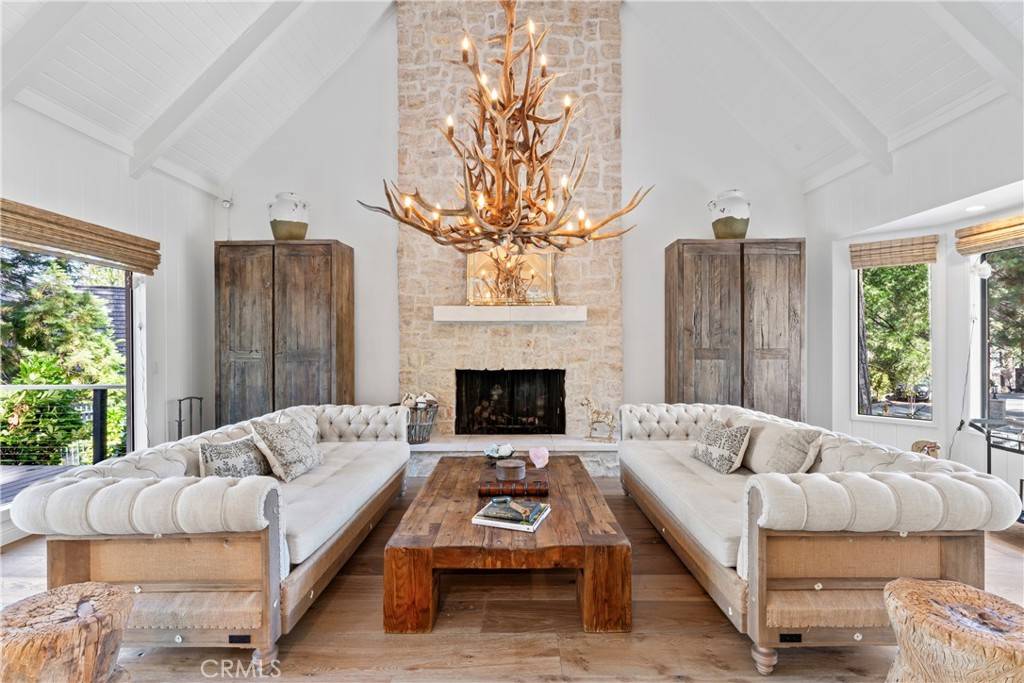 466 Sky View Ridge DR Lake Arrowhead, CA 92352