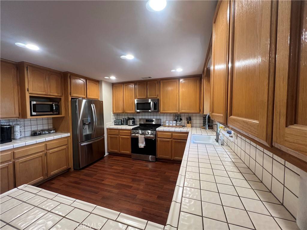 Crestline, CA 92325,385 Wylerhorn DR