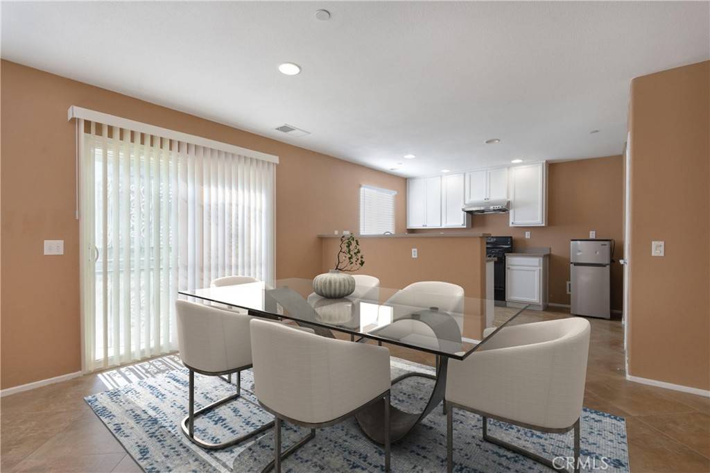 Fontana, CA 92337,15793 Willow DR