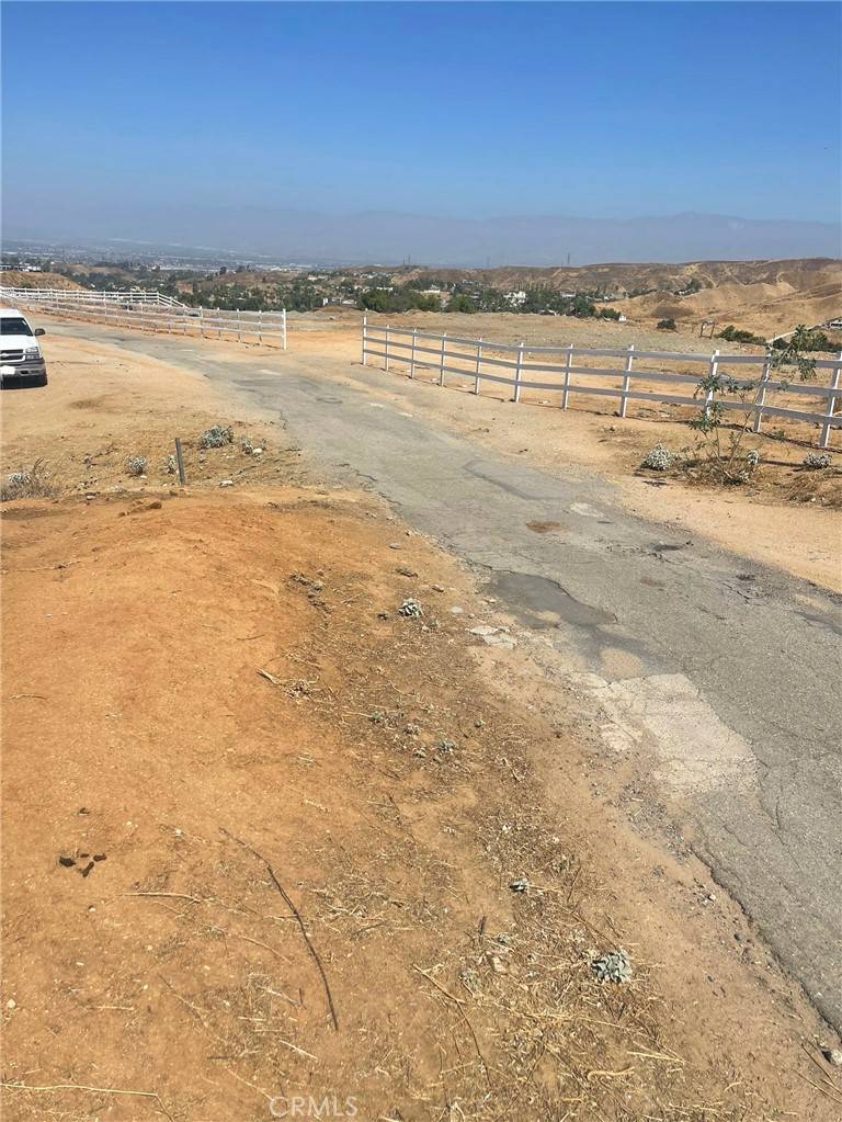 Colton, CA 92324,7111 Luane TRL