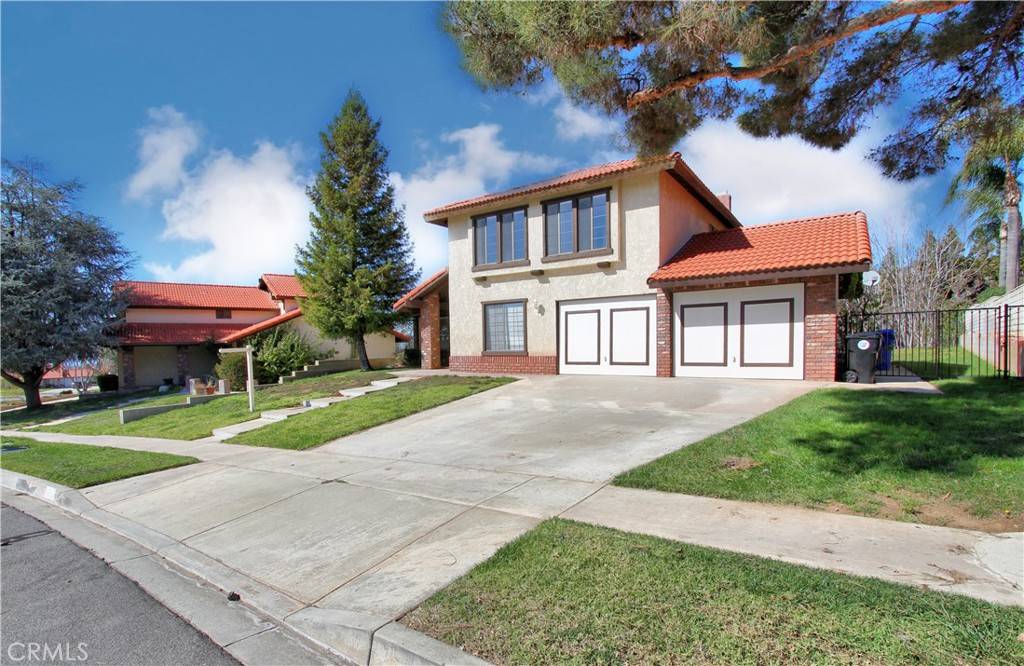 Yucaipa, CA 92399,36116 Sharon WAY