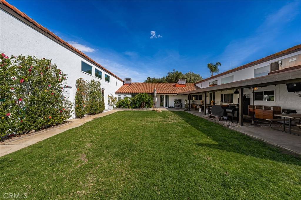 Norco, CA 92860,2218 Reservoir DR