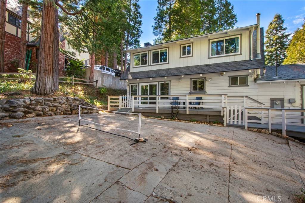 Lake Arrowhead, CA 92352,818 Dom WAY