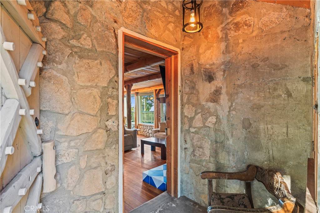 Twin Peaks, CA 92391,835 Lo LN