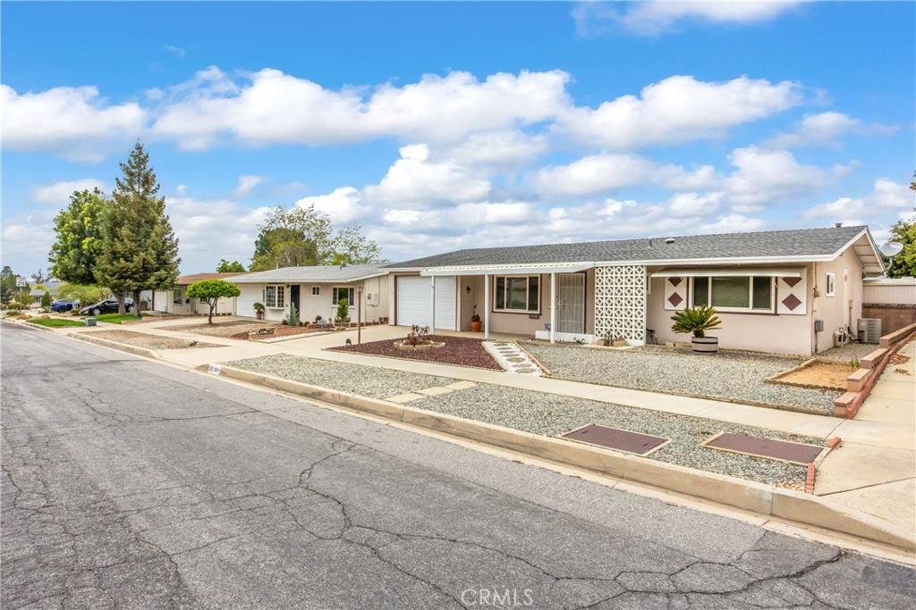 Yucaipa, CA 92399,11934 Peach Tree RD