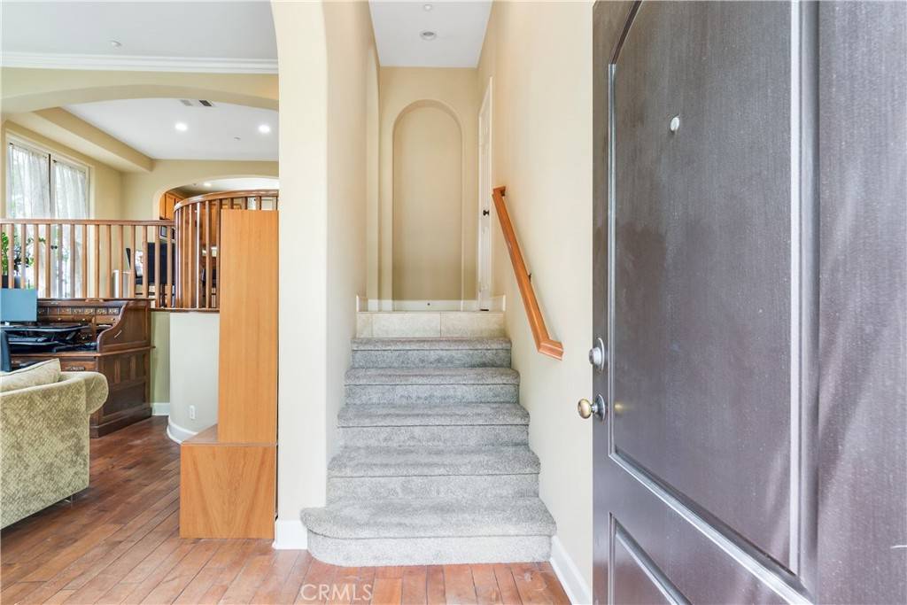 Corona, CA 92883,4460 Owens ST #106