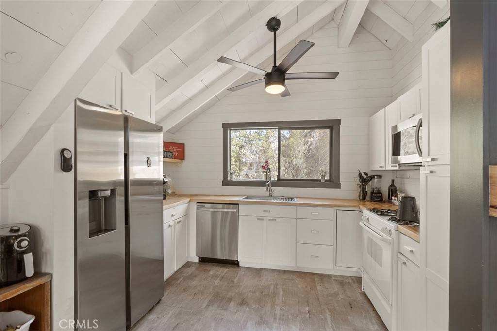 Big Bear Lake, CA 92315,42998 Monterey ST