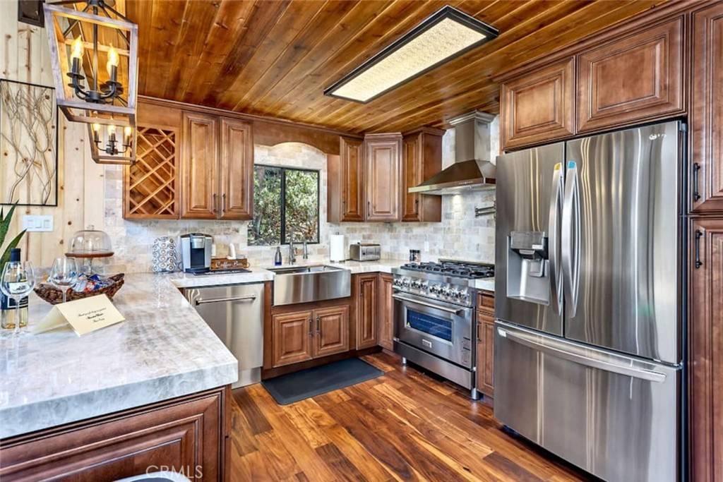 Lake Arrowhead, CA 92352,675 Grass Valley RD