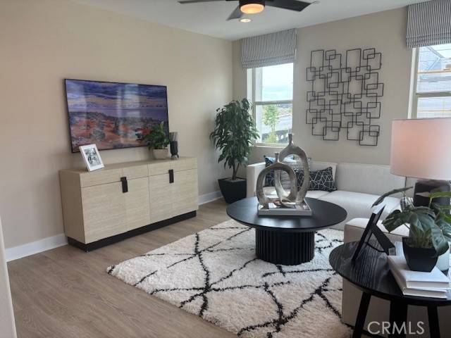 Valencia, CA 91381,27346 Creekwood LN