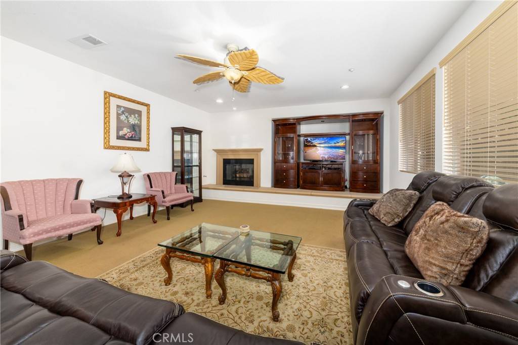 Fontana, CA 92336,15686 Iron Spring LN