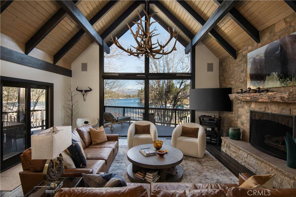 Lake Arrowhead, CA 92352,27529 W Shore RD