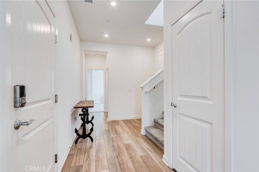 Rialto, CA 92376,972 W Jasmine WAY