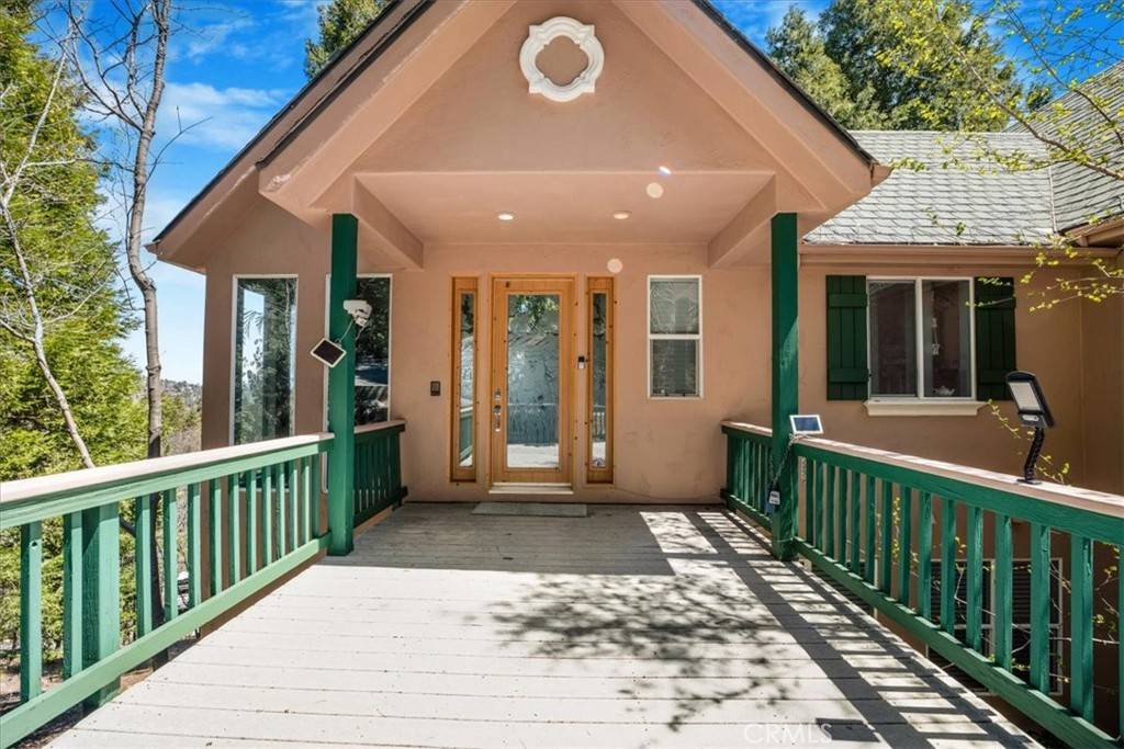 Lake Arrowhead, CA 92352,277 Grizzly Road