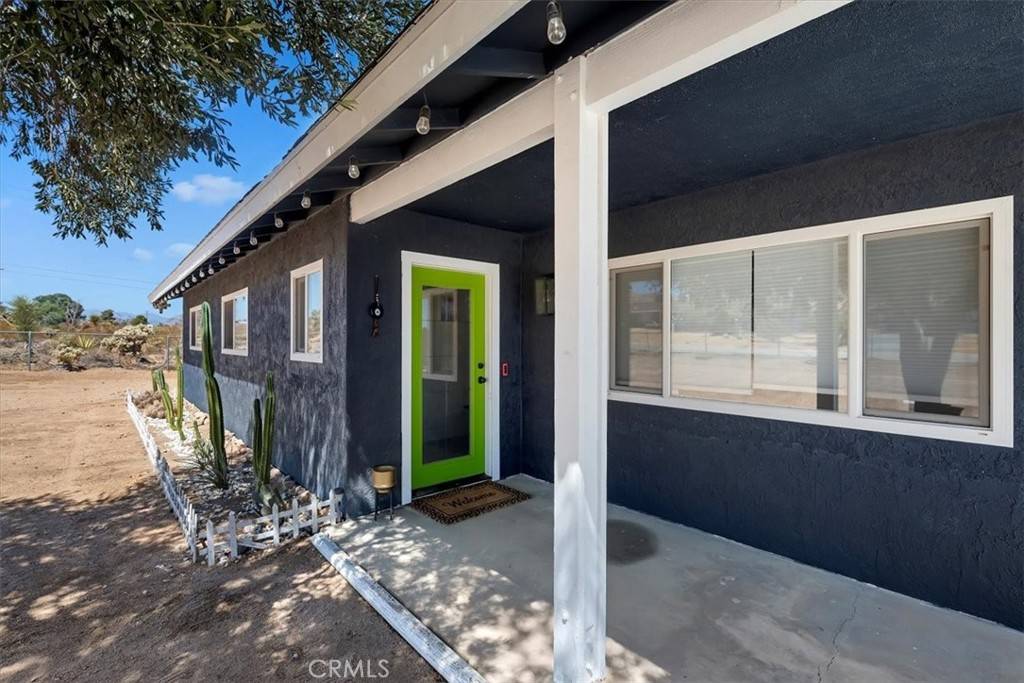Joshua Tree, CA 92252,60390 Alta Mura DR