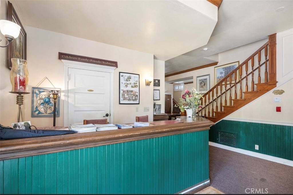 Lake Arrowhead, CA 92352,815 Arrowhead Villa RD