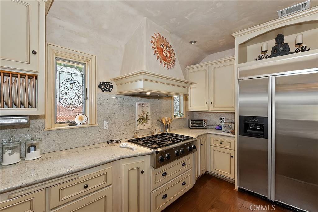 1376 St. Anton DR Lake Arrowhead, CA 92352