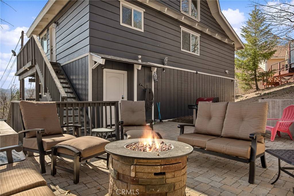 Lake Arrowhead, CA 92352,27994 W Shore RD