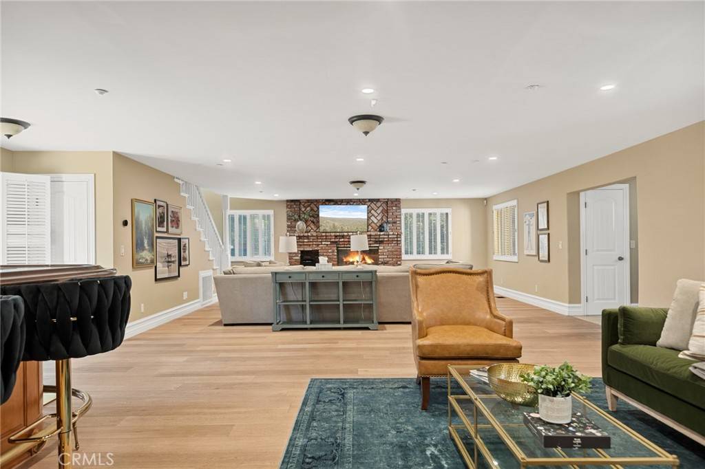 28525 Sycamore DR Lake Arrowhead, CA 92385