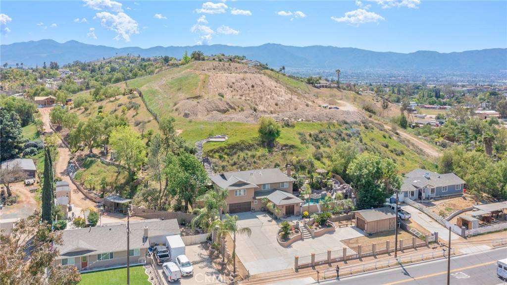 Norco, CA 92860,1080 1st ST