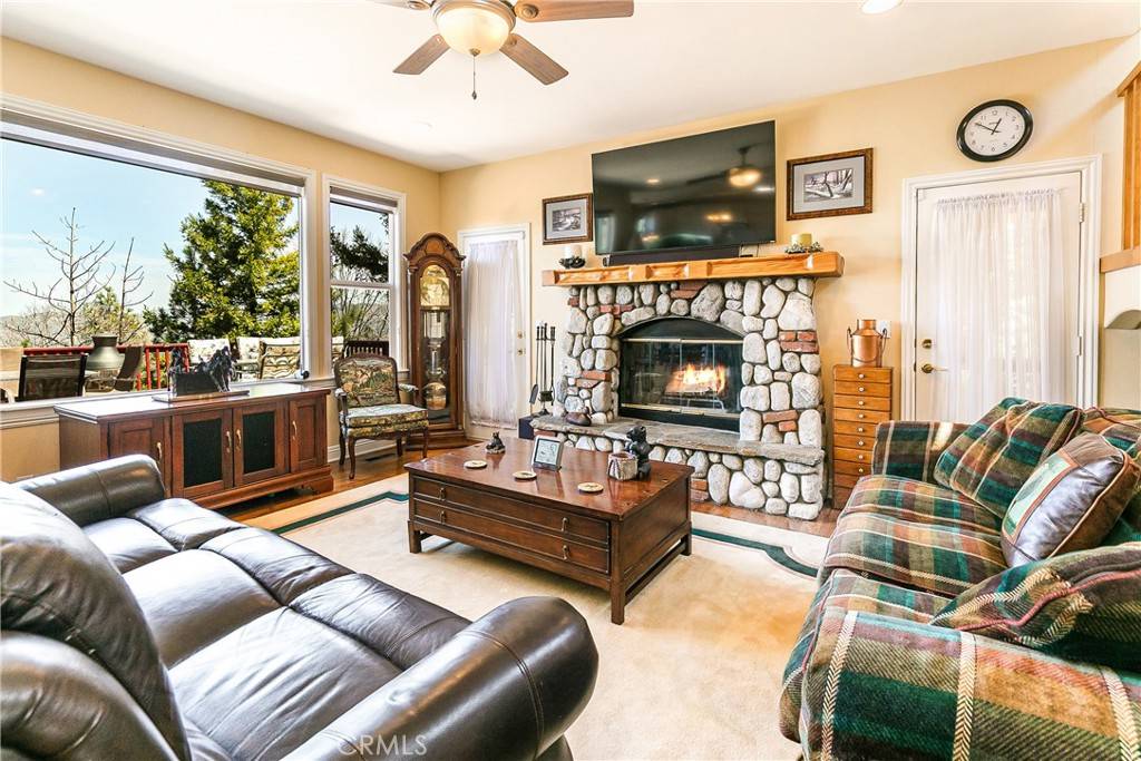 Lake Arrowhead, CA 92352,1251 Kodiak DR