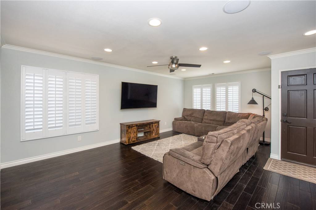 Corona, CA 92881,3498 Birchleaf DR