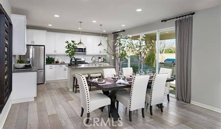 Hemet, CA 92543,220 Planter CT
