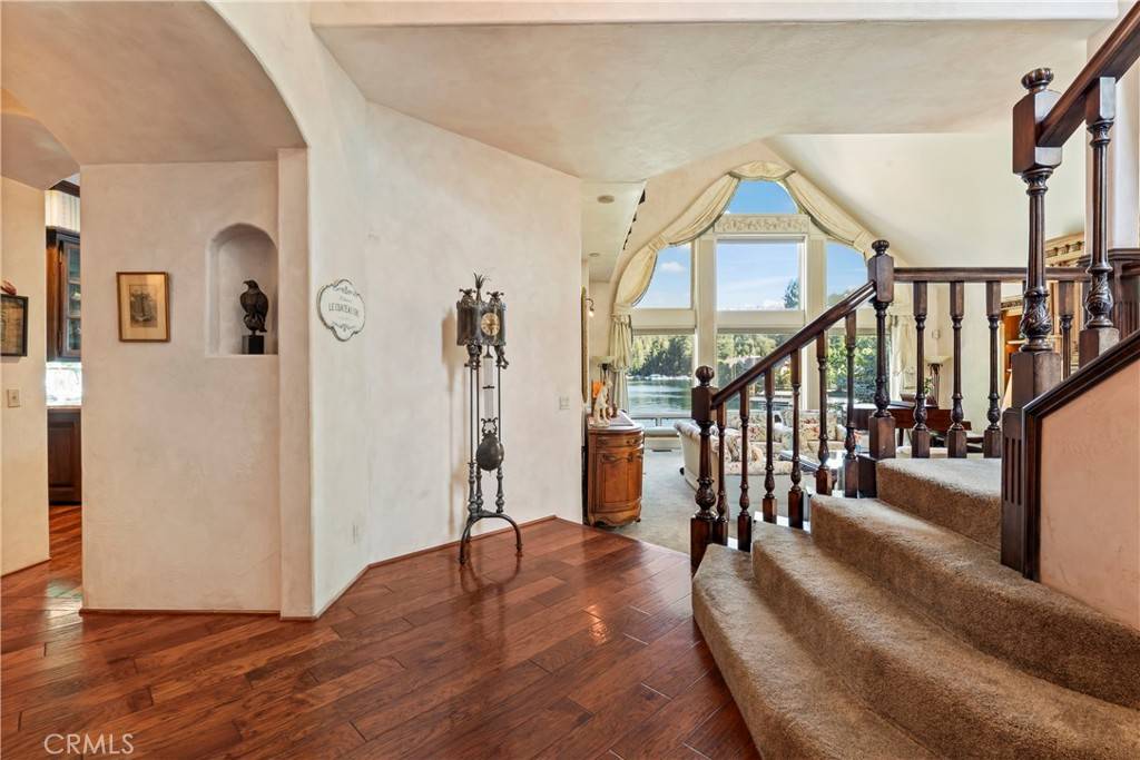 Lake Arrowhead, CA 92317,27409 North Bay RD