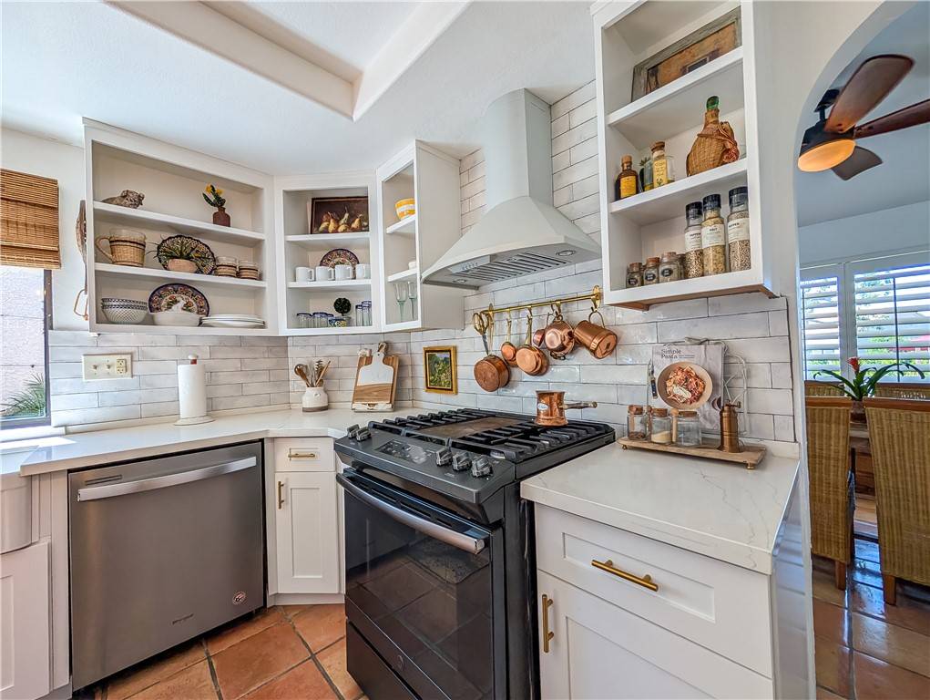 La Quinta, CA 92253,48143 Calle Seranas