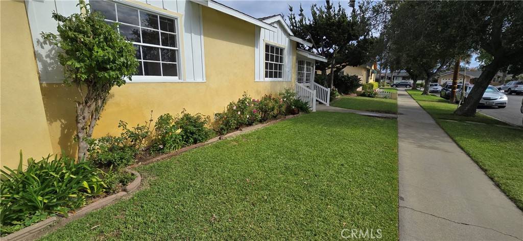 Santa Ana, CA 92706,1922 Meriday LN