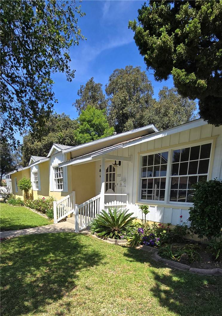 Santa Ana, CA 92706,1922 Meriday LN