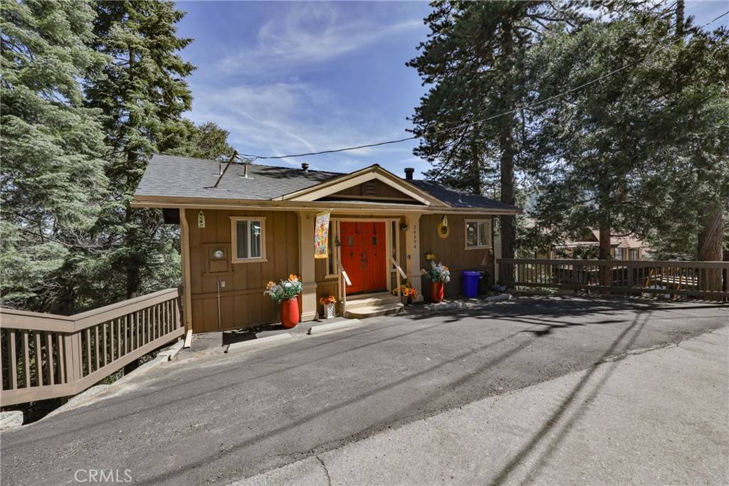 Crestline, CA 92325,24694 Bernard DR