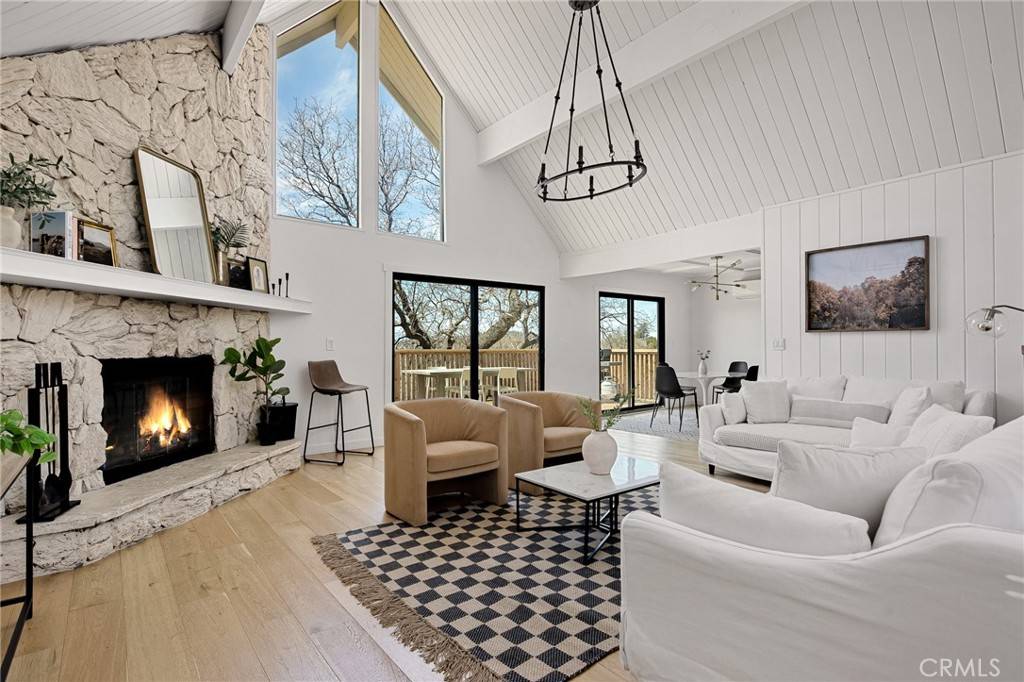 Lake Arrowhead, CA 92352,1204 Yellowstone DR