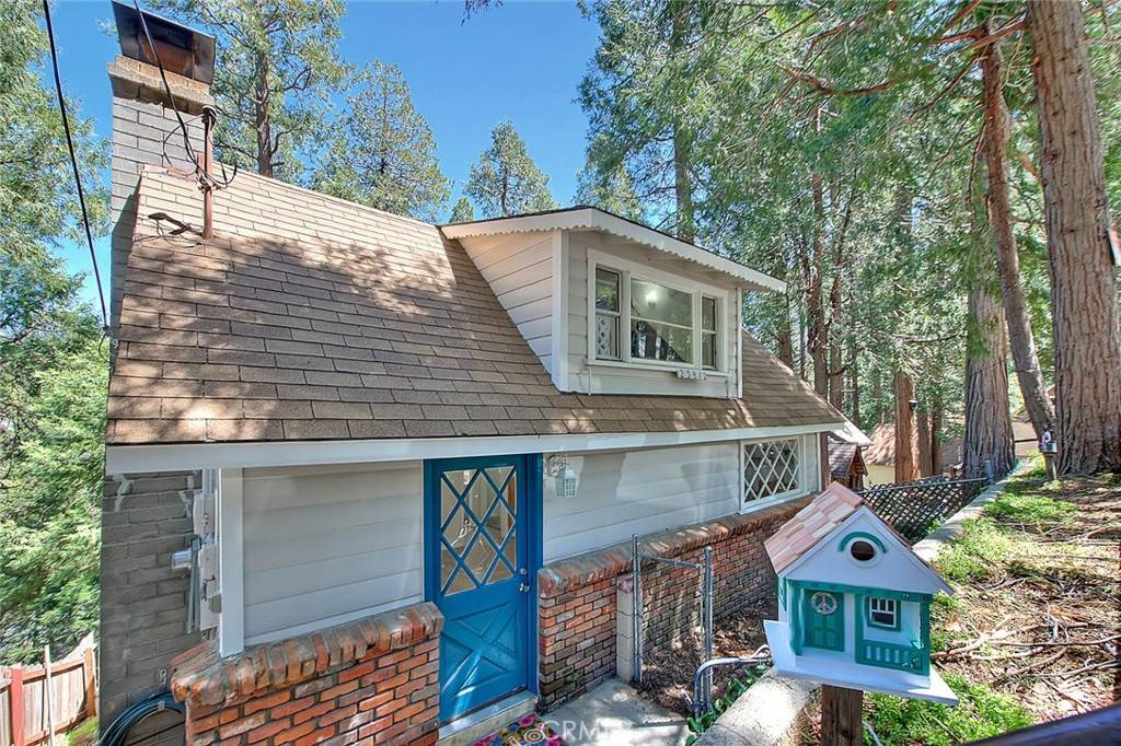 Crestline, CA 92325,23812 Wildwood LN