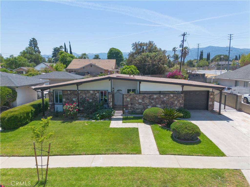 Corona, CA 92882,1080 Alta Loma DR